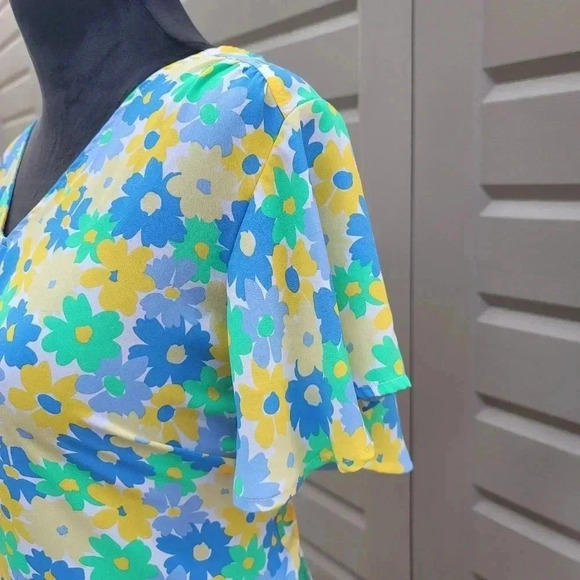 LOFT Womens Top Sz S Yellow Blue Green Floral Blouse Short Sleeve V-Neck Ruffle - Picture 6 of 8